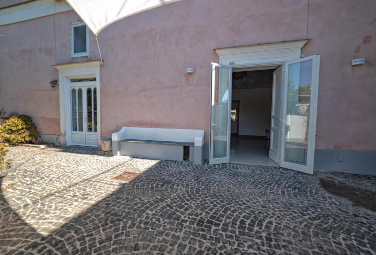 La Poetica In Villa Eldorado Procida Exterior photo